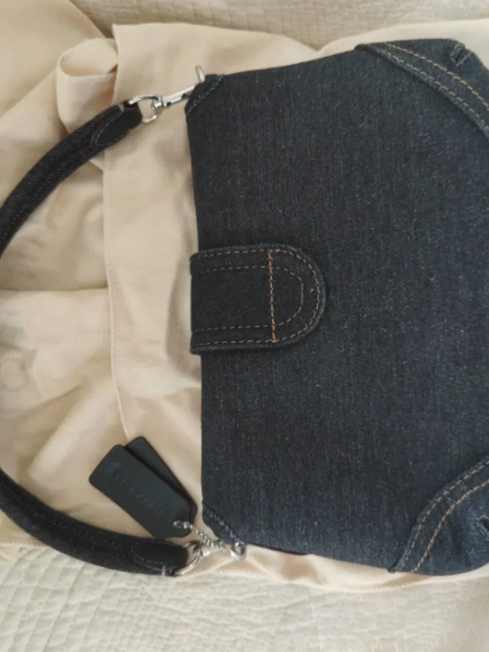 Coach handbag measurements